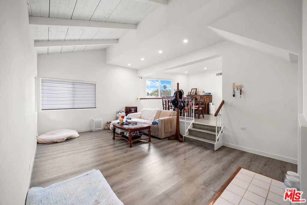 10444 Canoga Avenue 26
