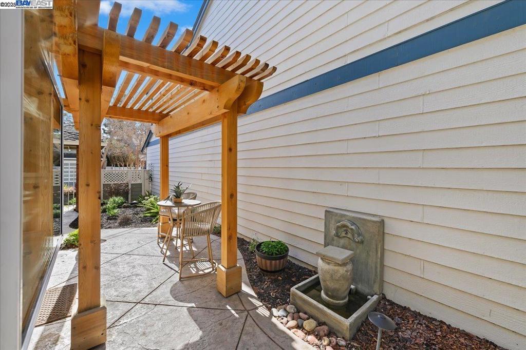 NEW CASTLE - Residential