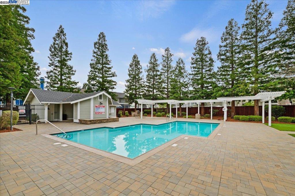 NEW CASTLE - Residential