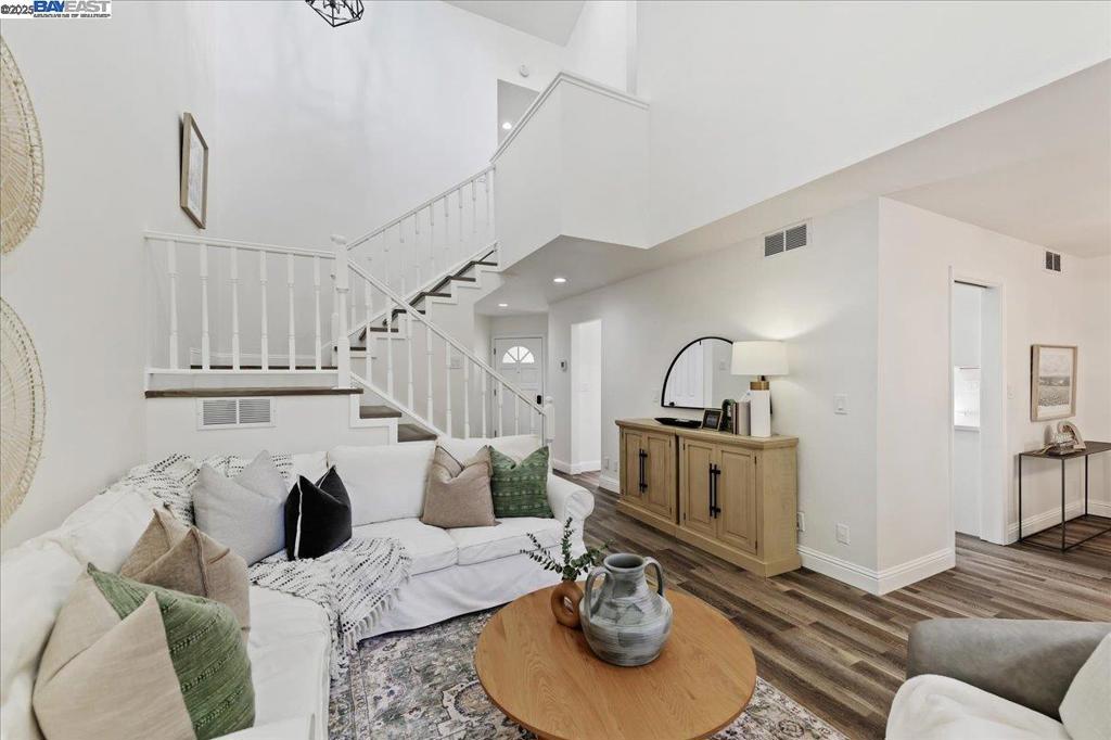 NEW CASTLE - Residential