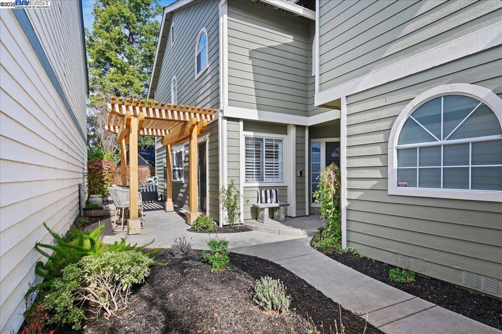 NEW CASTLE - Residential