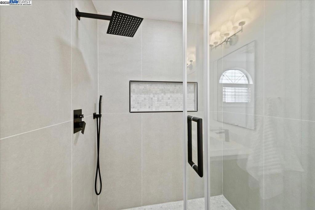 NEW CASTLE - Residential