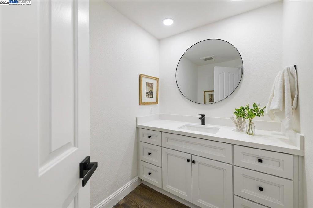 NEW CASTLE - Residential