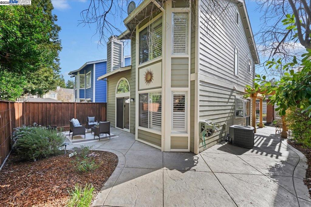 NEW CASTLE - Residential