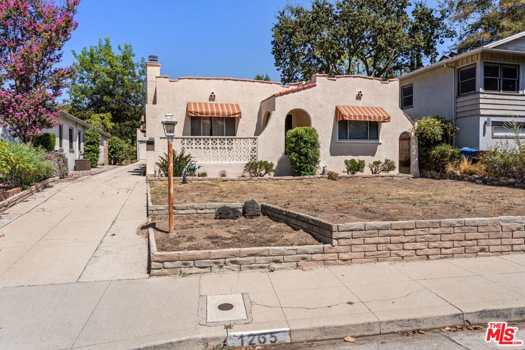 1265 Hill Drive
