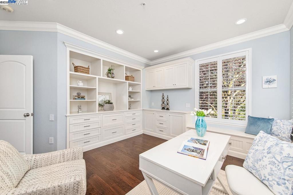 RUBY HILL - Residential