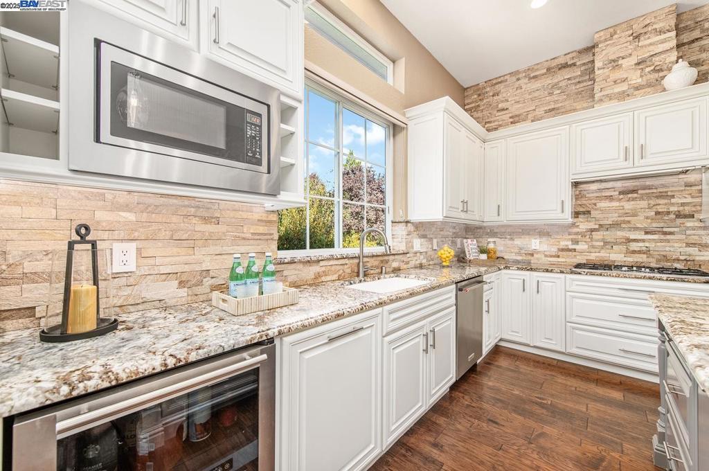 RUBY HILL - Residential