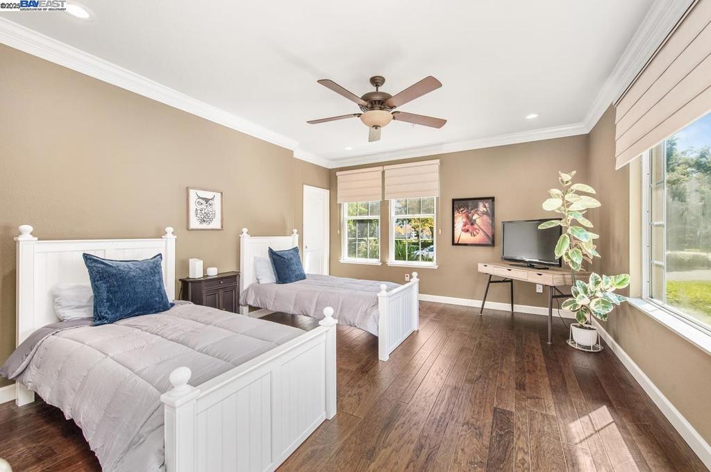 RUBY HILL - Residential