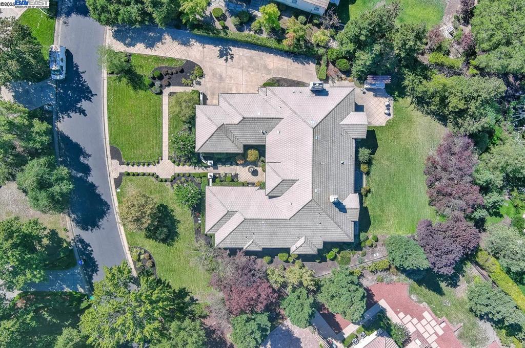 RUBY HILL - Residential