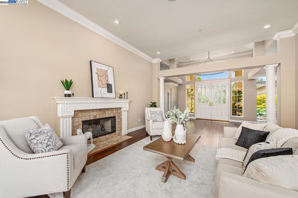 RUBY HILL - Residential