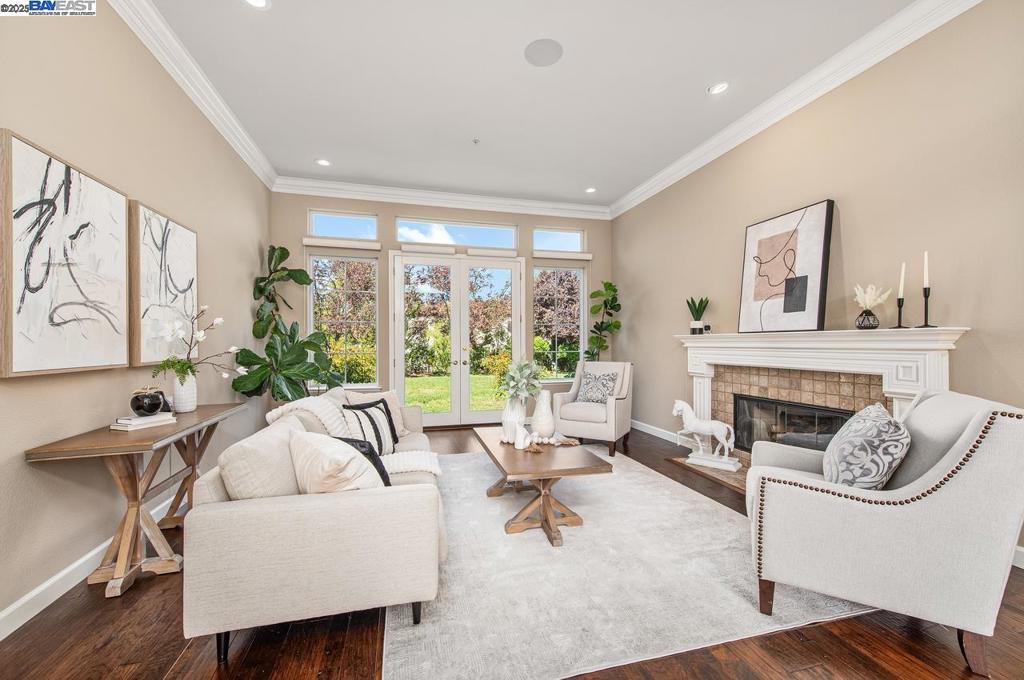 RUBY HILL - Residential