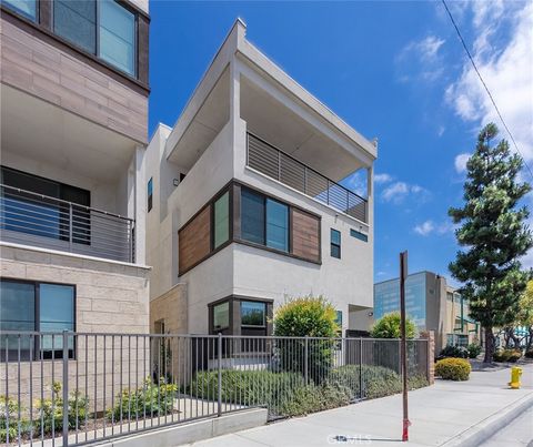 Property photo of 2054 Mylitta, Gardena, CA 90249