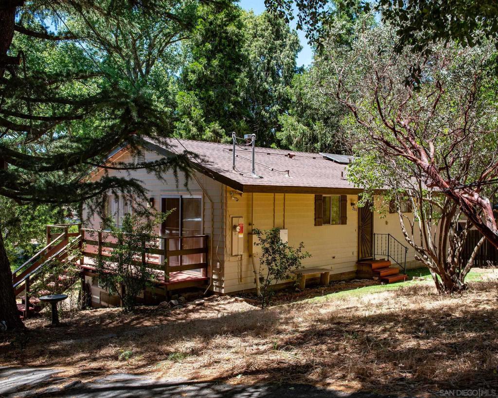 2816 Heliotrope Dr