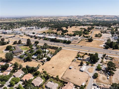 Tiny photo for 2400 Ramona Road Rd, Atascadero, CA 93422 (MLS # NS26024282)