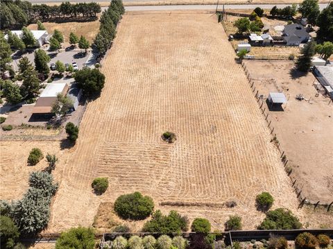 Tiny photo for 2400 Ramona Road Rd, Atascadero, CA 93422 (MLS # NS26024282)