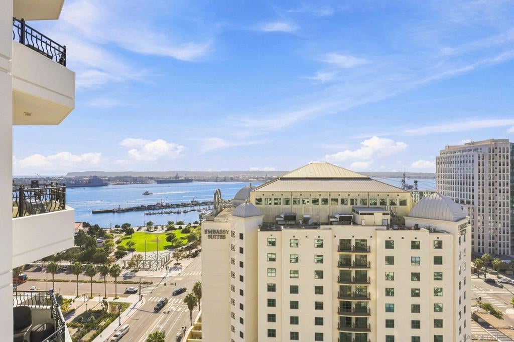 700 W Harbor Dr 1805