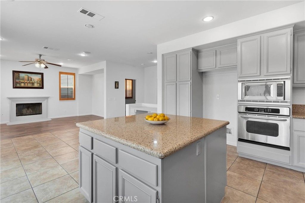 Photo of 12626 Luna Rd, Victorville, CA 92392 (MLS # IG25238988)