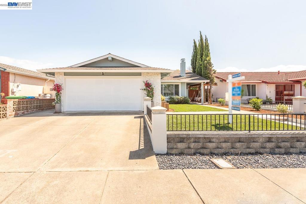 Photo of 4339 Queensboro Way, Union City, CA 94587 (MLS # 41136880)