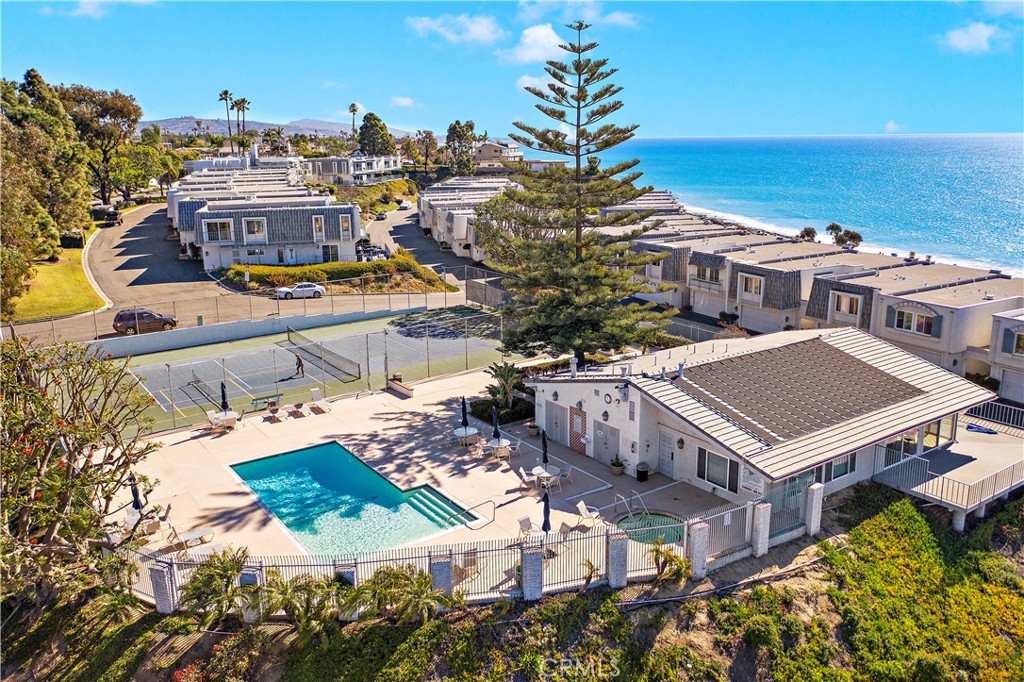 Dana Bluffs (DB) - Residential