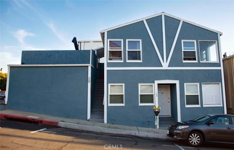 Photo of 138 35th Street, Hermosa Beach, CA 90254 (MLS # SB26186920)