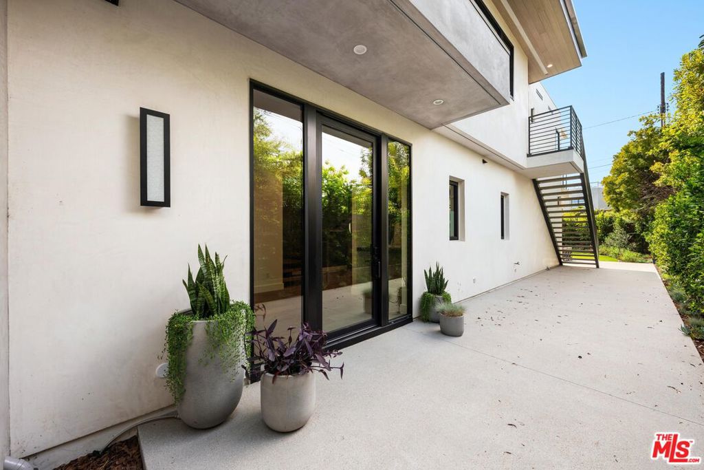 Properties 4 1213 Pine Street