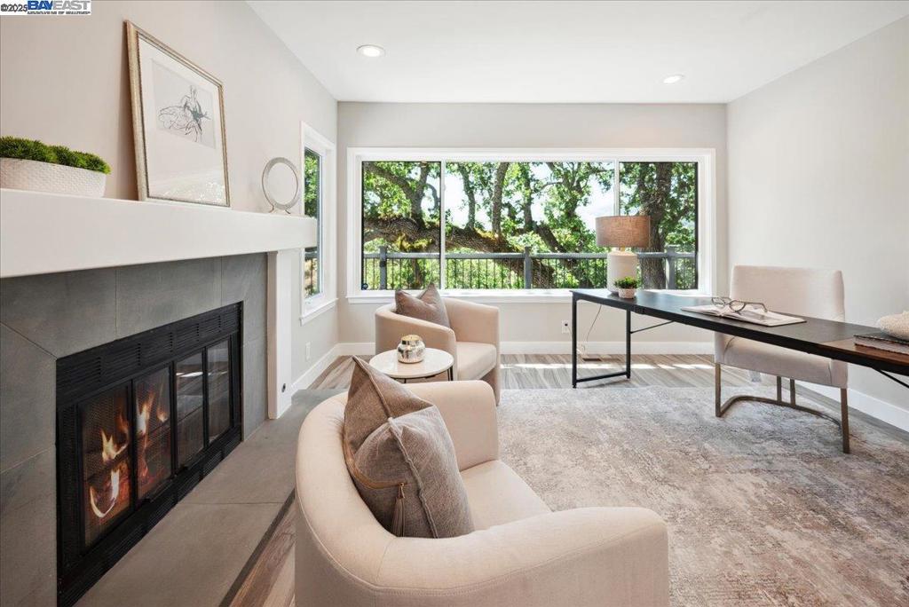 BOLLINGER ESTATE - Residential