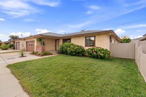 Photo of 5071 Kalmia Street St, San Diego, CA 92105 (MLS # 260010948SD)