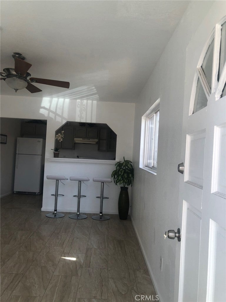 1335 1337 E Adams