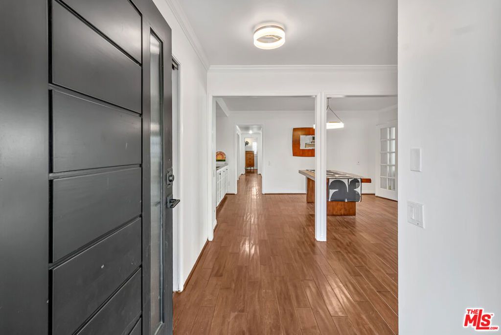 Photo of 11725 Balboa Boulevard, Granada Hills, CA 91344 (MLS # 25603087)