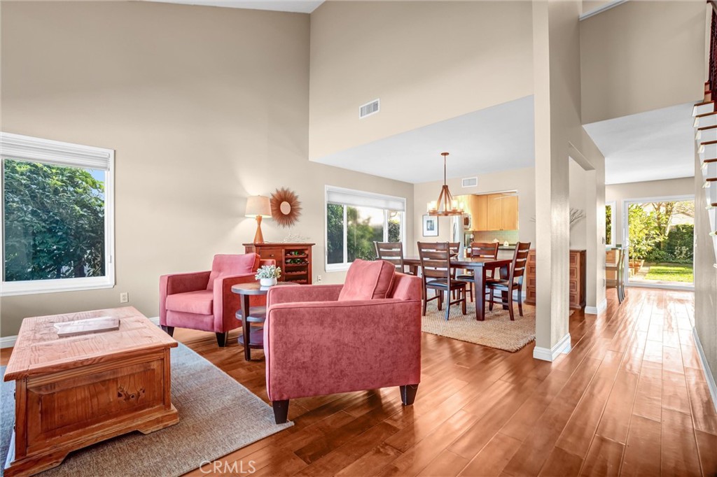 5552 Ridgebury Drive