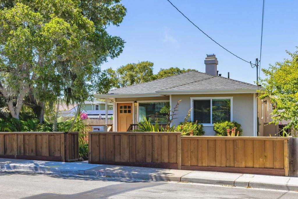 1394 David Avenue