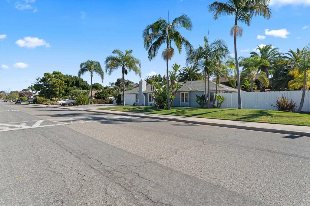 1125 Lake Ridge Drive