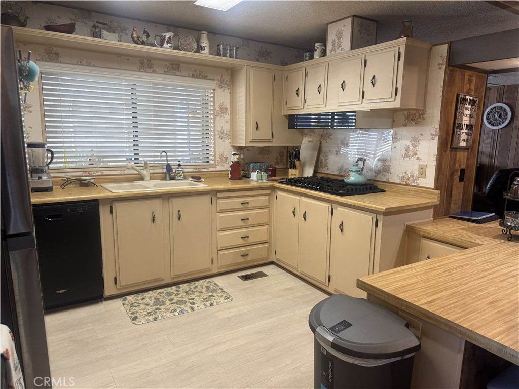 Mountain Air - Manufactured In Park