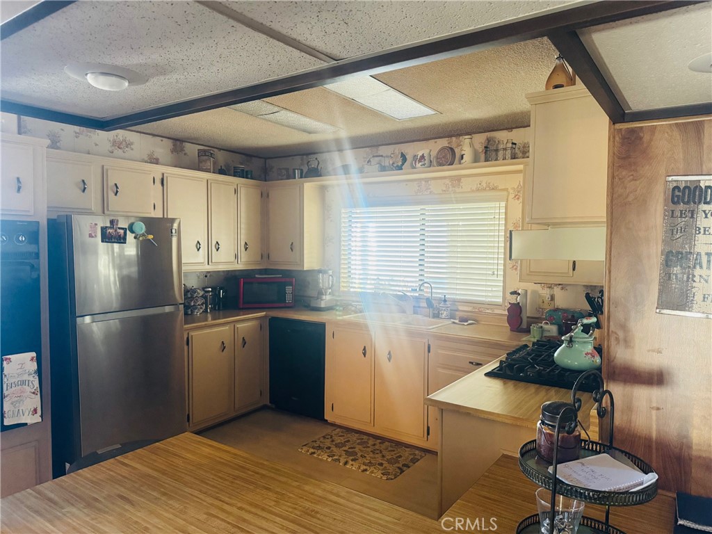 Mountain Air - Manufactured In Park