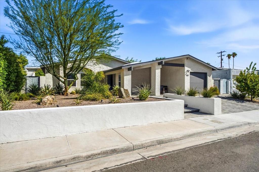 830 S Nueva Vista Drive S