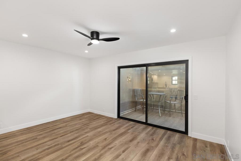 3974 Voltaire St.