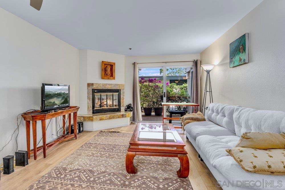 1616 CIRCA DEL LAGO C# 108
