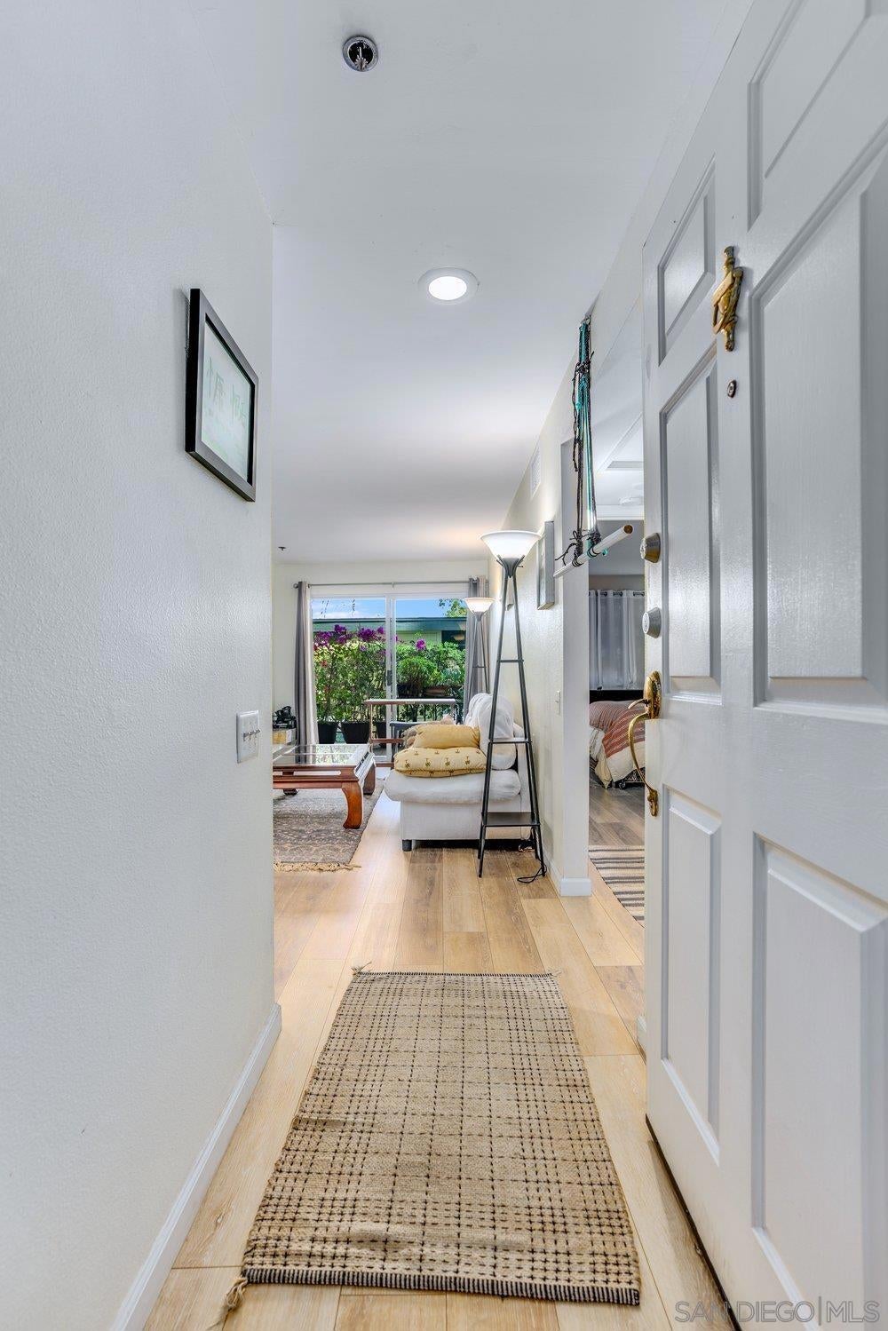 1616 CIRCA DEL LAGO C# 108