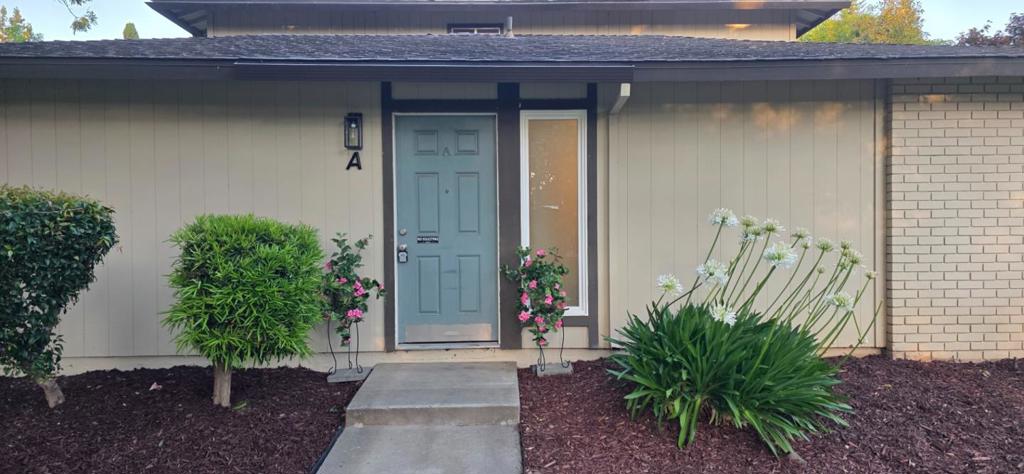 124 Flynn Avenue A