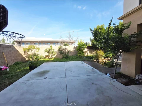 MLS: OC26179637