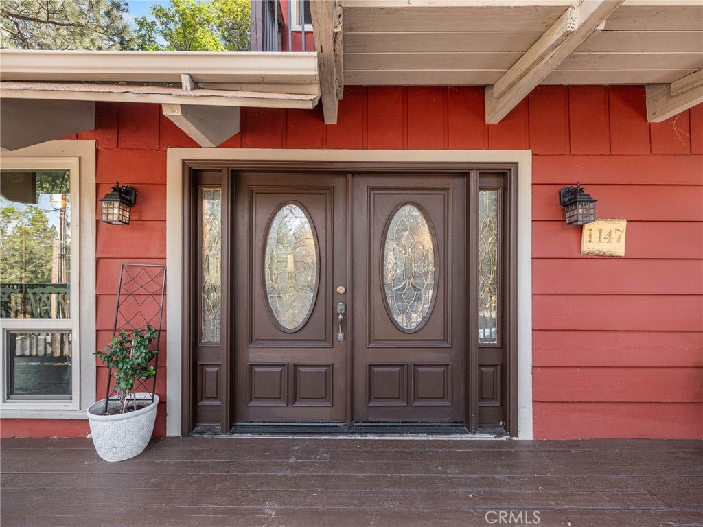 1147 Twin Lakes