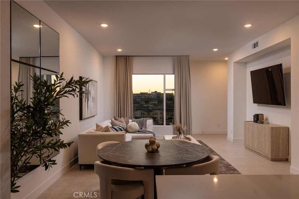 Luna/The Landing at Tusting Legacy - Residential