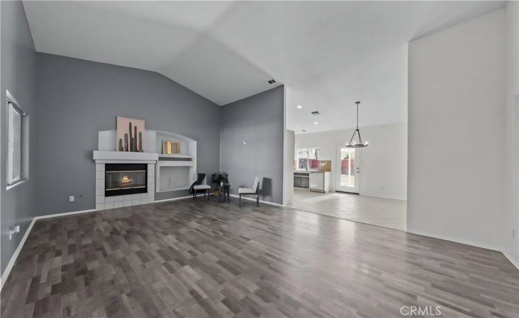 27185 White Court