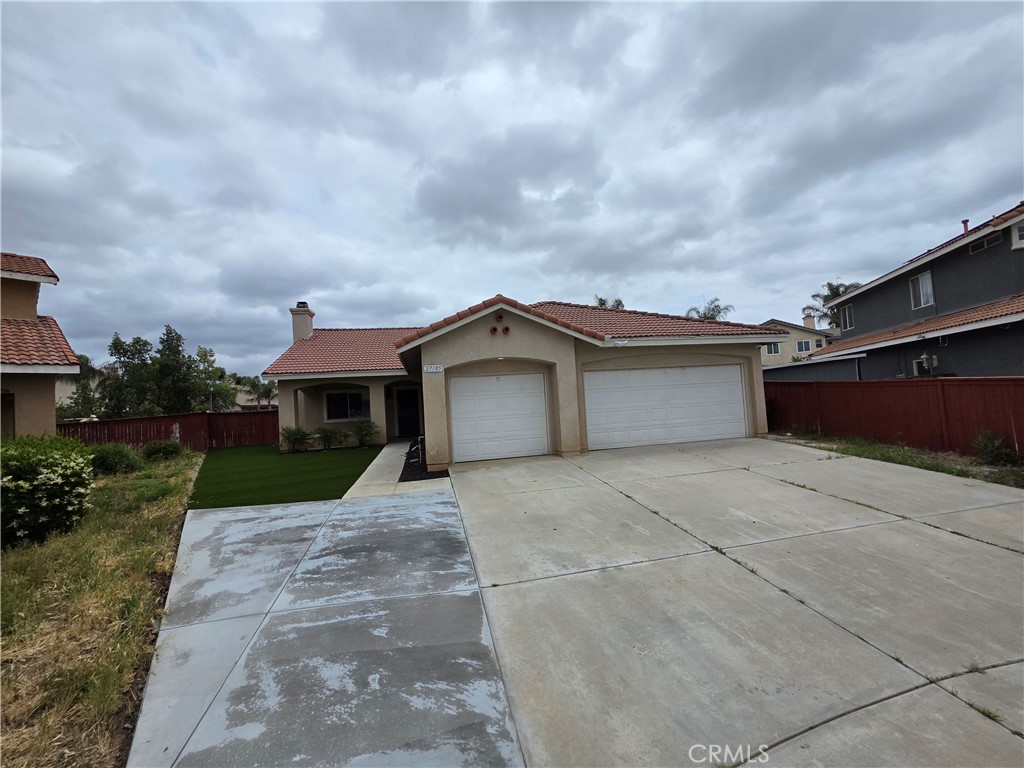 27185 White Court