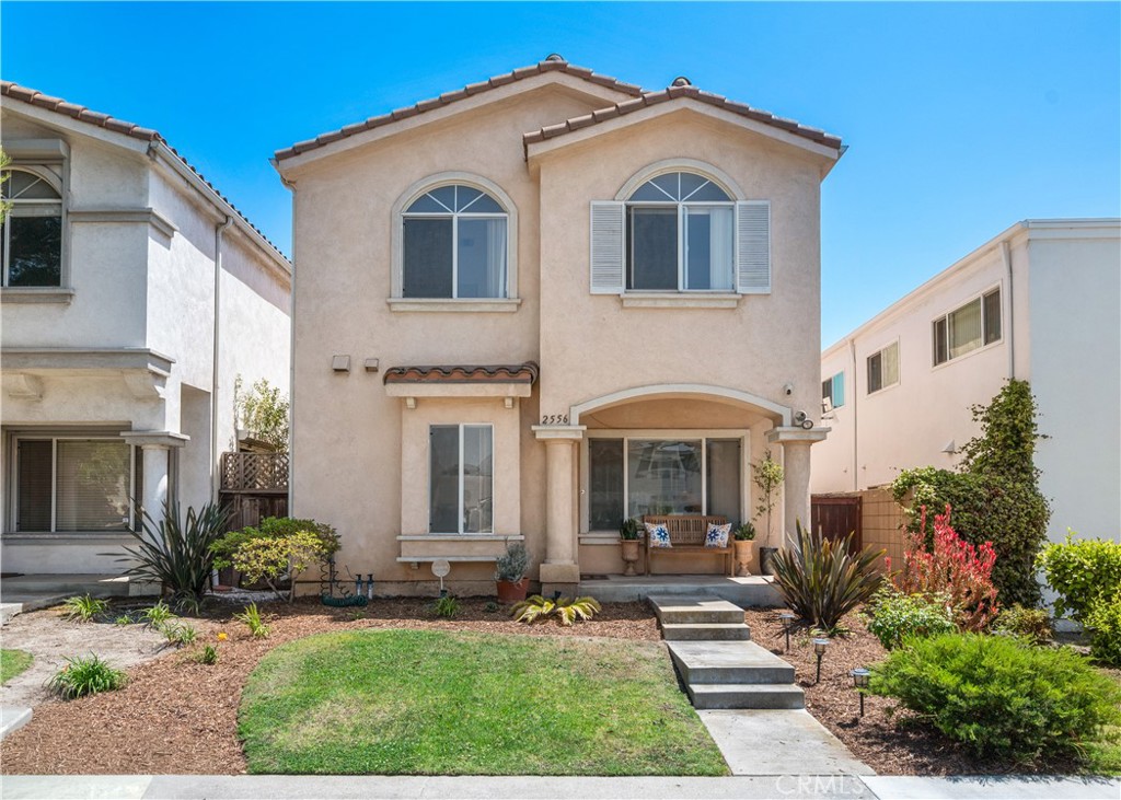 2556 W 235th Street