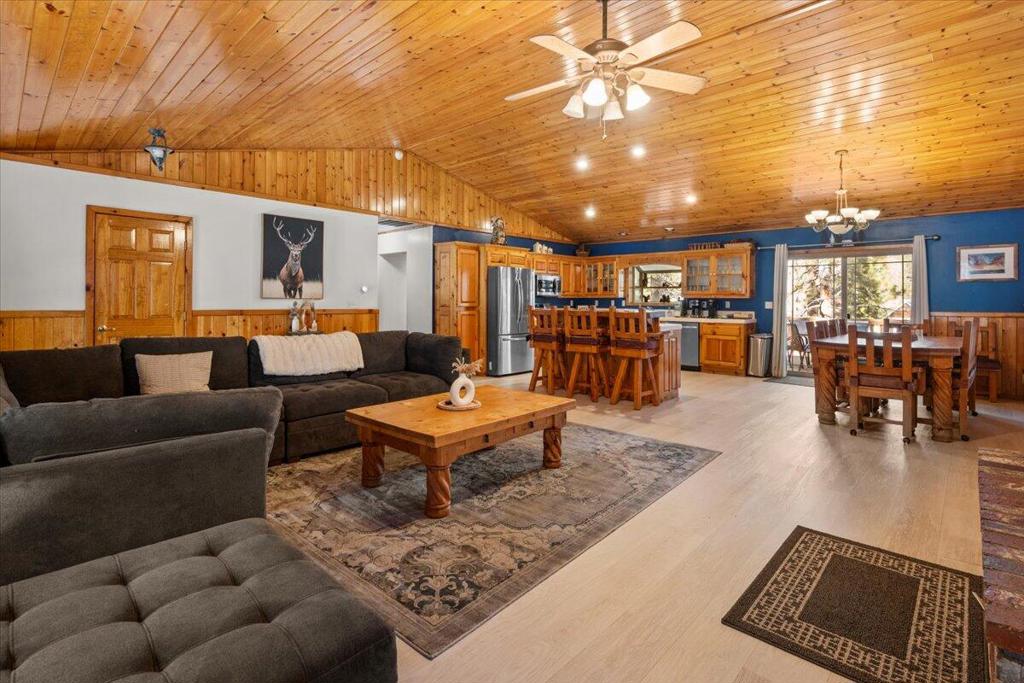41640 Mockingbird Drive