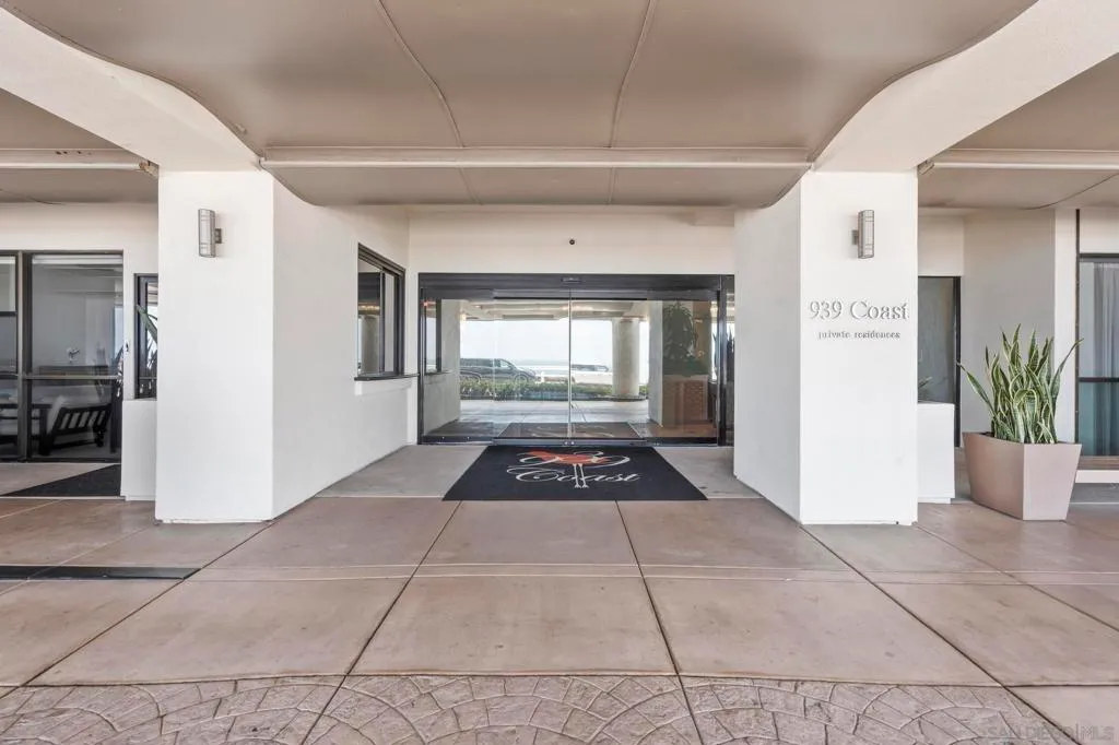 La Jolla, California 92037, United States, 2 Bedrooms Bedrooms, ,2 BathroomsBathrooms,Residential,Active,186888