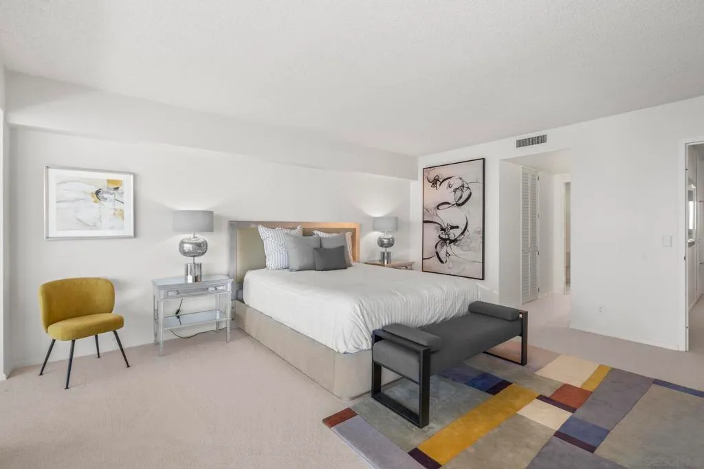 La Jolla, California 92037, United States, 2 Bedrooms Bedrooms, ,2 BathroomsBathrooms,Residential,Active,186888