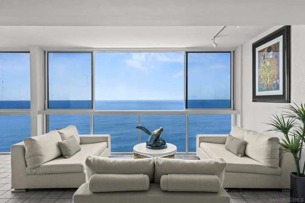 La Jolla, California 92037, United States, 2 Bedrooms Bedrooms, ,2 BathroomsBathrooms,Residential,Active,186888