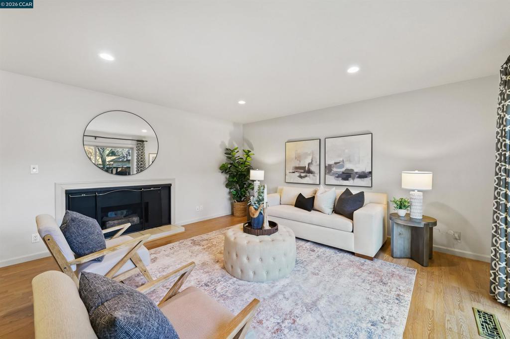 Properties 3 1746 1746 Candelero Ct